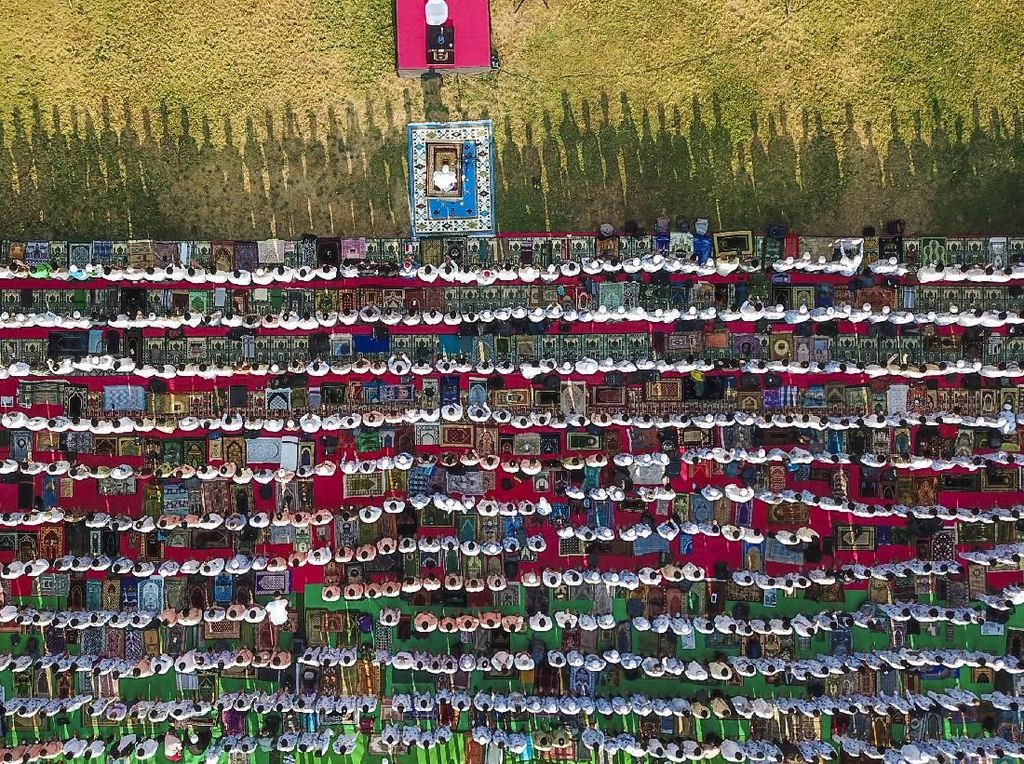 Ratusan Umat Islam di NTB Laksanakan Salat Minta Hujan Ratusan Umat Islam di NTB Laksanakan Salat Minta Hujan