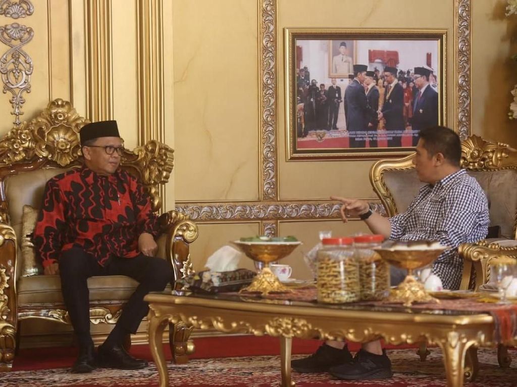 Minta Restu Maju Pilwalkot Makassar, Deng Ical Sowan ke Gubernur Nurdin Minta Restu Maju Pilwalkot Makassar, Deng Ical Sowan ke Gubernur Nurdin