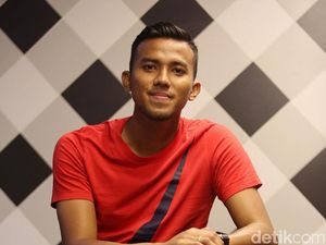 Teja Paku Alam Ungkap Alasan Pulang ke Semen Padang Teja Paku Alam Ungkap Alasan Pulang ke Semen Padang