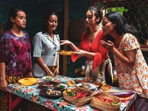Kupas Tuntas Terong di Serial Drama HBO Asia Food Lore Kupas Tuntas Terong di Serial Drama HBO Asia Food Lore
