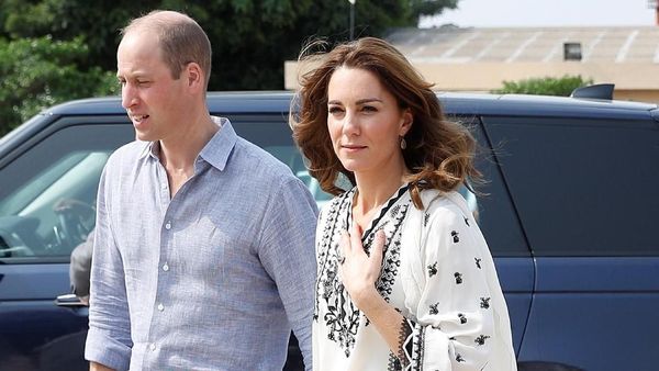 Foto: Cara Elegan Kate Middleton Hormati Gaya Perempuan Pakistan