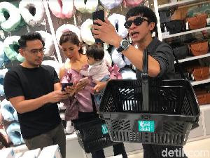 Pagi-pagi ke Transmart, Aming Kalap Belanja di Okidoki