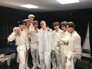 Dirilis Hari Ini, Lauv Beri Bocoran soal Kolaborasi dengan BTS