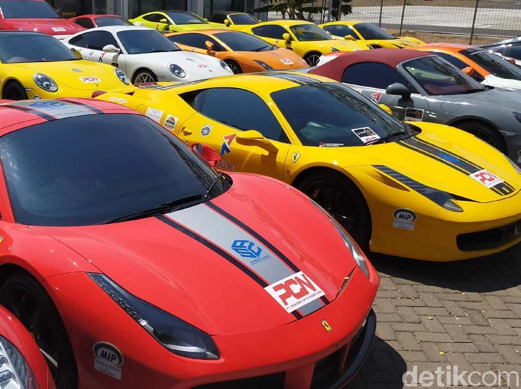 Banyuwangi Disesaki Mobil Sport Mewah Banyuwangi Disesaki Mobil Sport Mewah