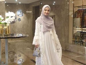 Shireen Hanya Bisa Doakan Irwansyah yang Dituding Tilep Dana Rp 1,95 M Shireen Hanya Bisa Doakan Irwansyah yang Dituding Tilep Dana Rp 1,95 M