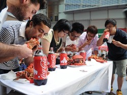 Seram! Kompetisi Makan Ini Berujung dengan Kematian Tragis