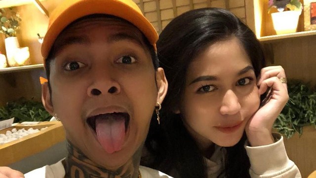 Berita Viral Selebriti dari InsertLive : Eriska Nakesya Umumkan Resmi Cerai dari Young Lex