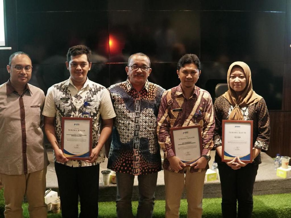 Tarif Parkir di Jakarta Diusulkan Naik Tarif Parkir di Jakarta Diusulkan Naik