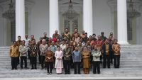 Jokowi Foto Bareng JK hingga Menteri Kabinet Kerja di Istana