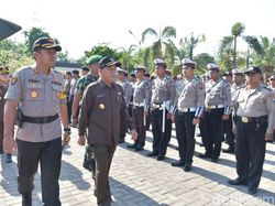 Ratusan Polisi Lamongan Disiagakan Jelang Pelantikan Presiden