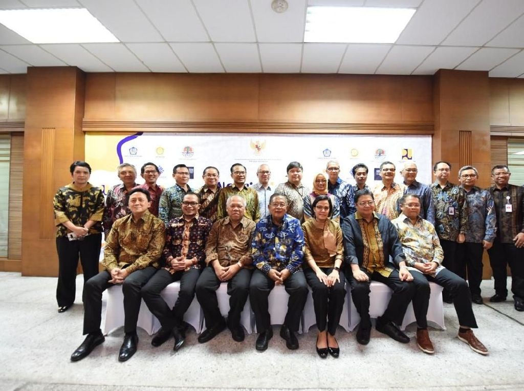 Sri Mulyani ke Darmin: Terima Kasih, Youre The Wisest Sri Mulyani ke Darmin: Terima Kasih, Youre The Wisest