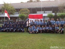 Siswa SMKN di Sragen Foto Lagi, Kali Ini Bentangkan Merah Putih