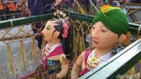 Ngerinya Tradisi Sembelih Boneka Pengantin Berpaes Jawa yang Viral