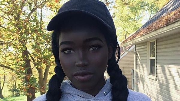 Intip Kecantikan Lolita, Model Hitam Legam yang Viral