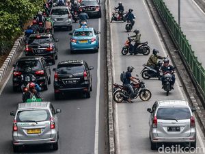 Kecelakaan di Jalur TransJakarta, Seorang Pemotor Tewas