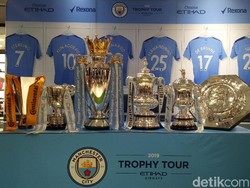 Manchester City Pamer 6 Trofi Juara di Jakarta
