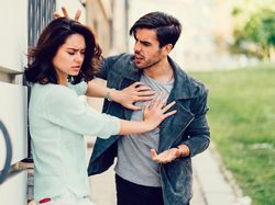 Ramalan Zodiak Cinta 12 April: Cancer Jaga Emosi, Aries Tak Keras Kepala