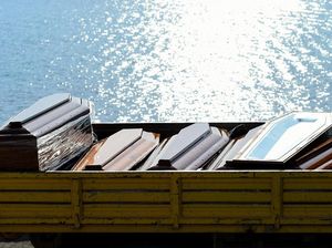 Italia Angkat 7 Mayat Migran Korban Kapal Tenggelam di Mediterania