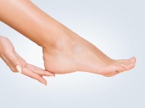 Ciri-ciri Asam Urat di Telapak Kaki, Waspadai Jika Keluhkan Gejala Ini Ciri-ciri Asam Urat di Telapak Kaki, Waspadai Jika Keluhkan Gejala Ini