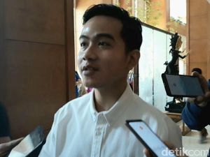 Gibran Berangkat ke Pelantikan Jokowi Tanpa Selvi dan Jan Ethes