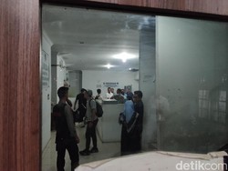 Geledah Kantor Dishub Kota Medan, KPK Angkut Tiga Koper