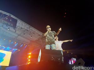 Ada Siapa Saja di Hari Kedua Konser Musik untuk Republik?