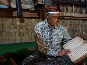 Melihat Pusaka dan Kitab Berusia 13 Abad di Sembalun Bumbung