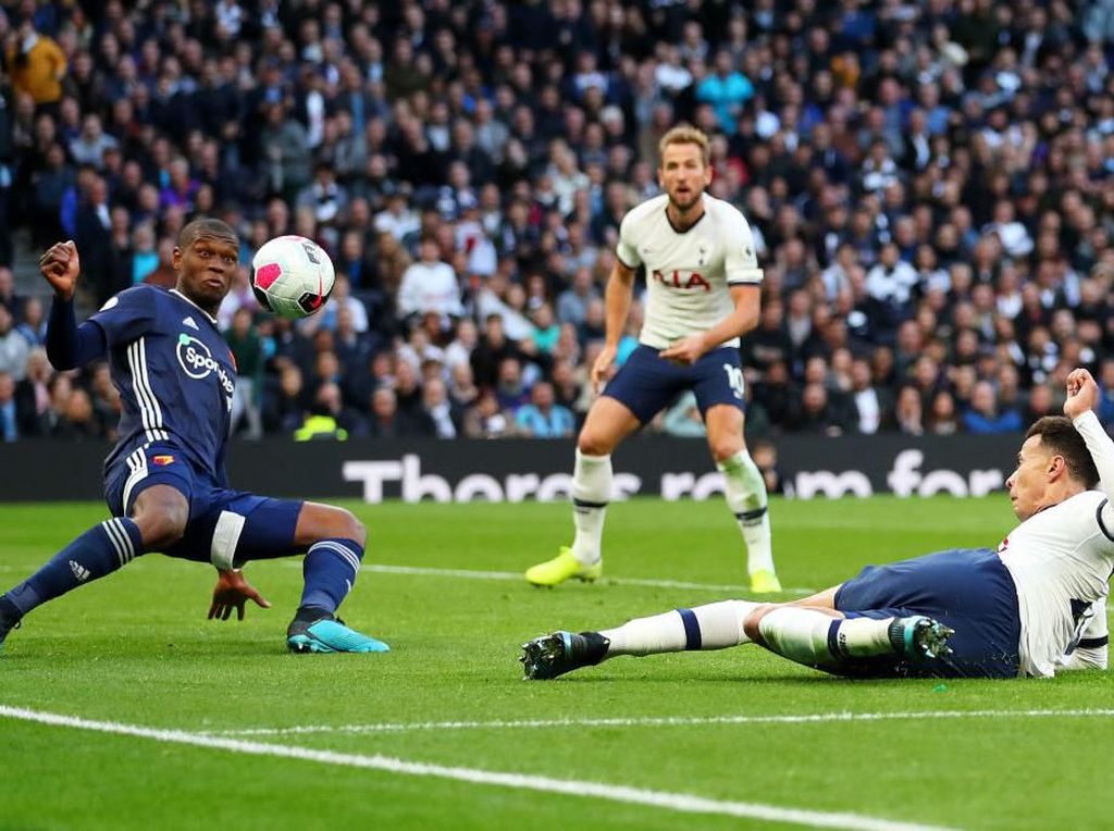 Tottenham Vs Watford: The Lillywhites Tertahan 1-1 di Kandang Tottenham Vs Watford: The Lillywhites Tertahan 1-1 di Kandang