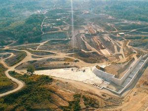 Melihat Proyek Bendungan Penjaga 300 Ha Sawah di NTT