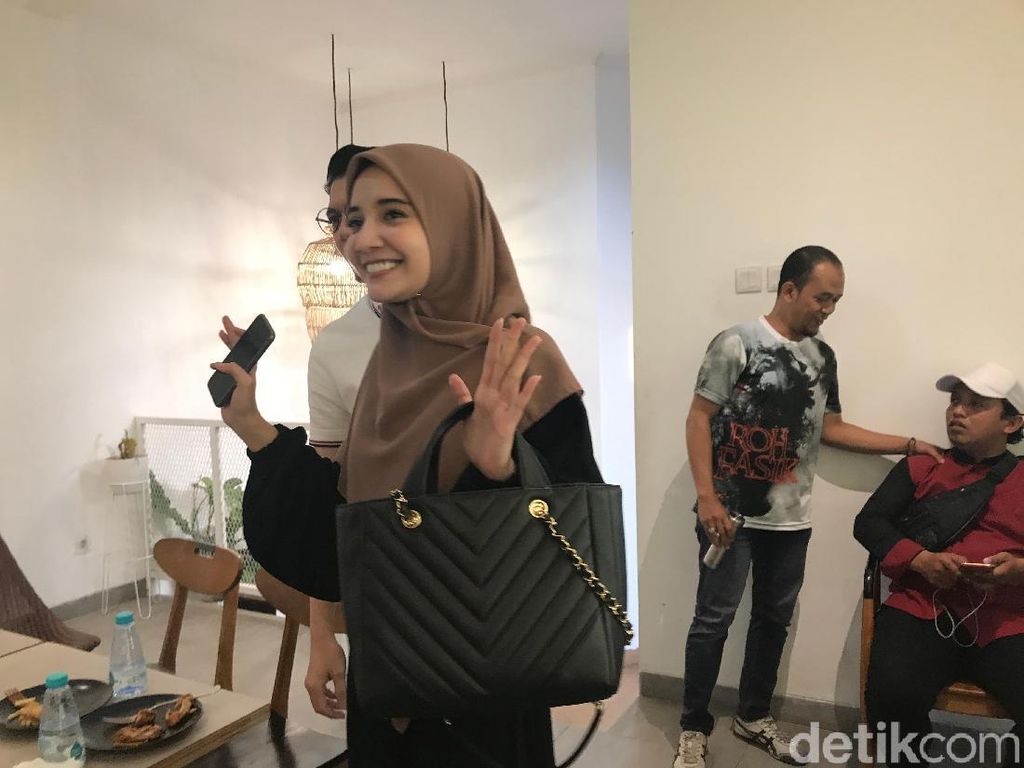 Nama Laudya Cynthia Bella Disebut di Ribut-ribut Irwansyah dan Medina Nama Laudya Cynthia Bella Disebut di Ribut-ribut Irwansyah dan Medina