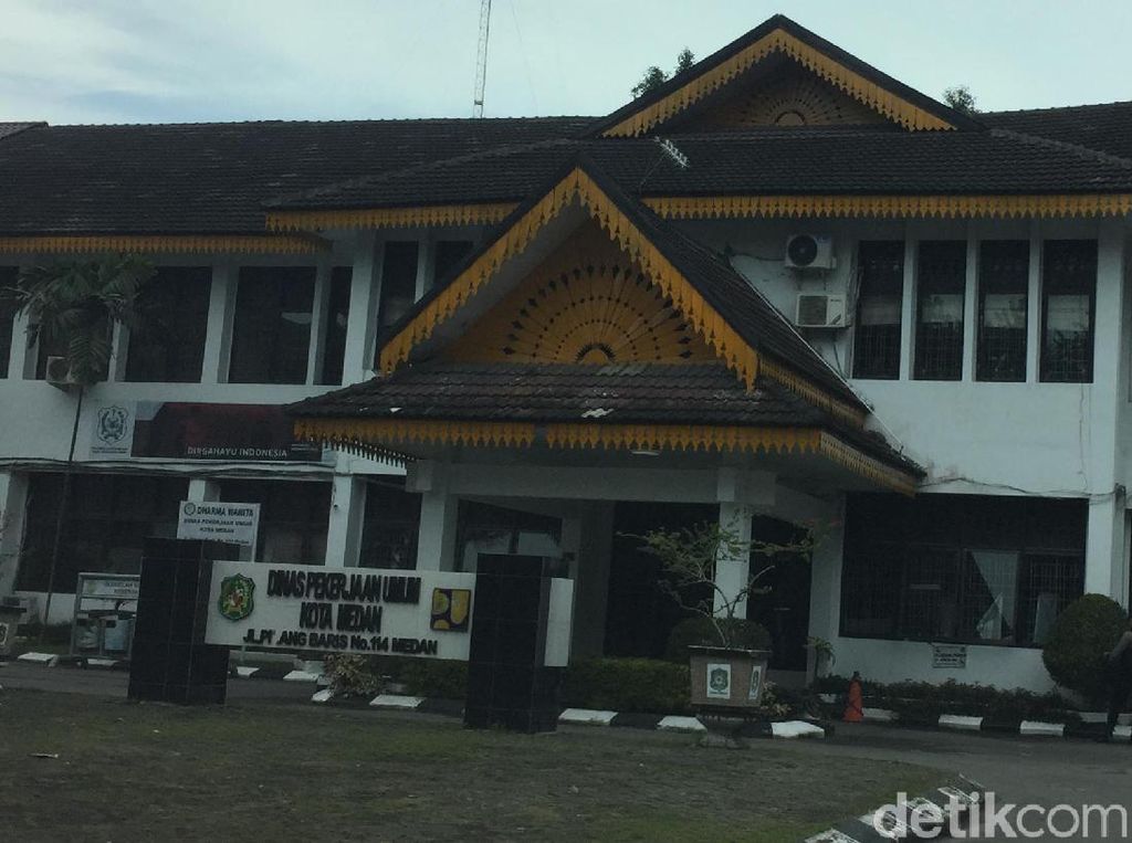 Penggeledahan KPK di Medan Berlanjut, Kali ini di Kantor Dinas PU Penggeledahan KPK di Medan Berlanjut, Kali ini di Kantor Dinas PU