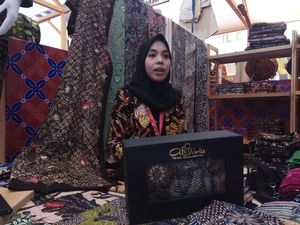 Eksportir Batik Tulis Madura Kena Dampak Perang Dagang AS-China Eksportir Batik Tulis Madura Kena Dampak Perang Dagang AS-China