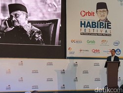 Tanpa Eyang Habibie, Tidak Akan Ada Telkomsel