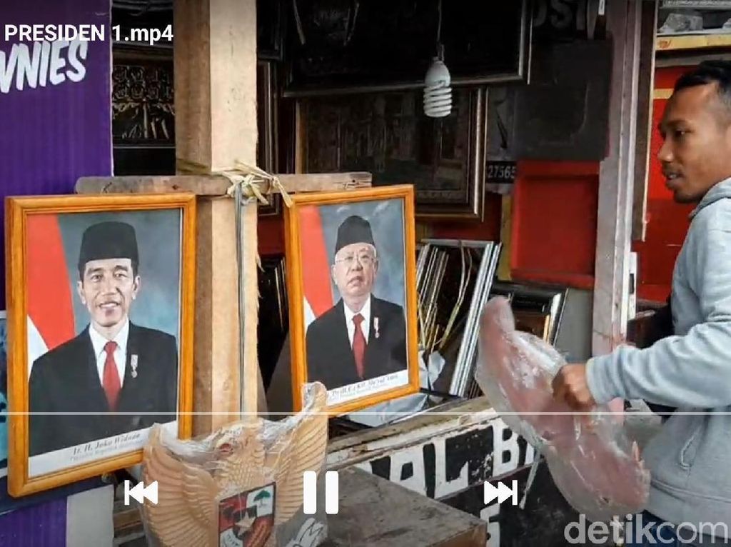 Jelang Pelantikan, Foto Jokowi-Maruf Laris Manis di Tasikmalaya Jelang Pelantikan, Foto Jokowi-Maruf Laris Manis di Tasikmalaya