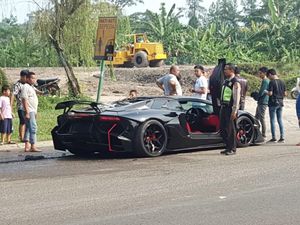 Lamborghini Terbakar di Sentul Tak Ber-nopol, Dipakai Shooting Film Lamborghini Terbakar di Sentul Tak Ber-nopol, Dipakai Shooting Film