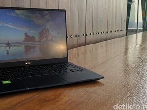 Acer Swift 5 (2019): Tipis, Ringan, dan Kencang Acer Swift 5 (2019): Tipis, Ringan, dan Kencang