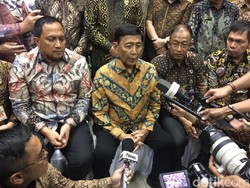 Momen Bolos Singkat Wiranto hingga Kembali ke RSPAD