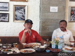 Mendikbud Pamitan: Jadi Menteri itu Sekolah, Gurunya Jokowi-JK Mendikbud Pamitan: Jadi Menteri itu Sekolah, Gurunya Jokowi-JK