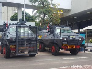 Jelang Pelantikan Presiden, Pengamanan Gedung DPR Diperketat Jelang Pelantikan Presiden, Pengamanan Gedung DPR Diperketat