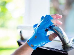 Produk Super Nyeleneh Ini Cocok Dipakai Pesta Halloween