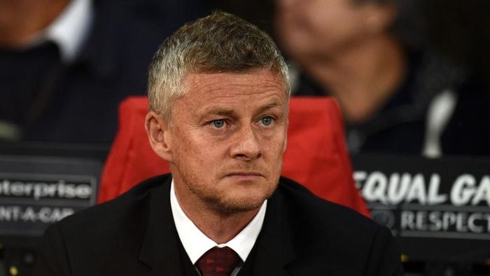 Ole Gunnar Solskjaer tak merasa pekerjaan melatih Man United terlalu besar untuk dia. (Foto: Oli Scarff / AFP)