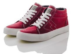 Modal Rp 5 Juta, Pria Ini Cetak Cuan Ratusan Juta dari Sneakers