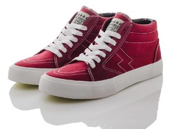 Modal Rp 5 Juta, Pria Ini Cetak Cuan Ratusan Juta dari Sneakers