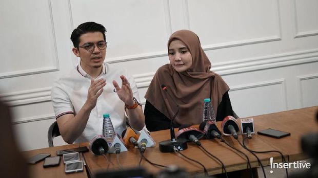 Klarifikasi Irwansyah dan Zaskia Sungkar atas kasus penggelapan uang.