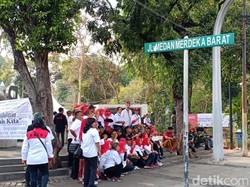 Relawan Jokowi Kumpul di Depan Istana, Polisi Imbau Jaga Ketertiban