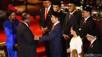Momen Pejabat Negara Sahabat Sapa Jokowi-Maruf Usai Pelantikan