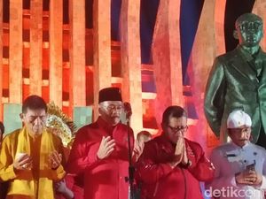 PDIP Doakan Jokowi Tak Dapat Menteri Bertopeng Pencari Jabatan