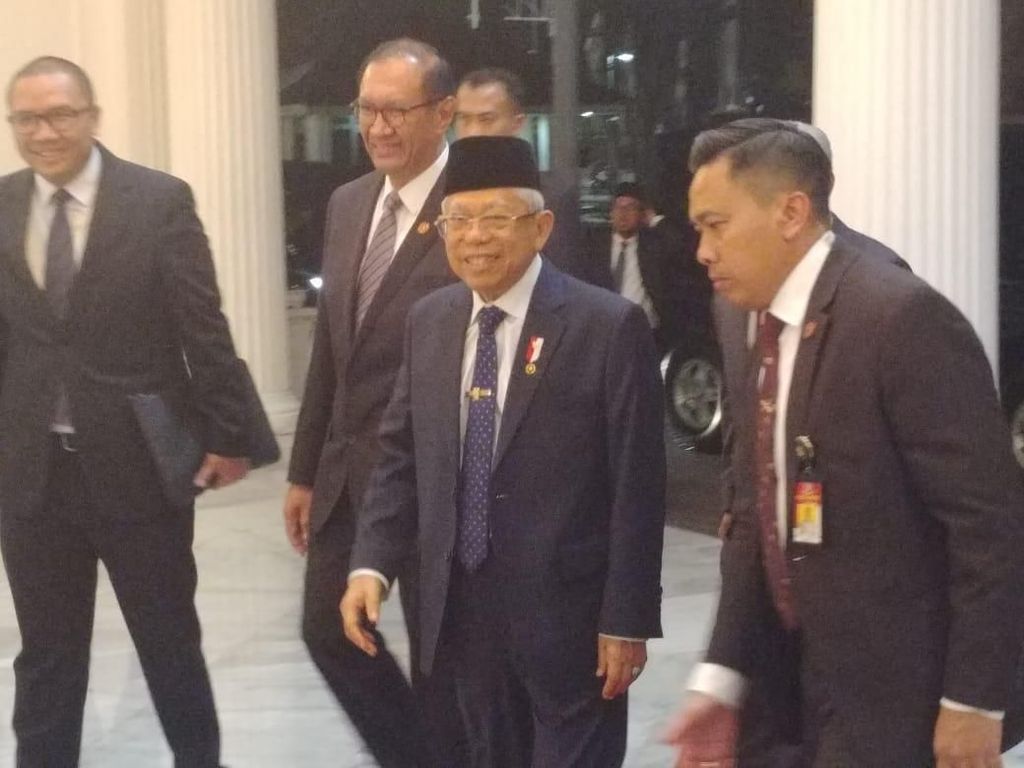 Tiba di Istana Wapres, Maruf Amin Semringah Tiba di Istana Wapres, Maruf Amin Semringah