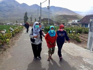 BMKG Malang Sebut Kebakaran Gunung Arjuno Picu Angin Kencang di Batu BMKG Malang Sebut Kebakaran Gunung Arjuno Picu Angin Kencang di Batu