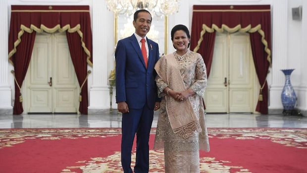 Jokowi dan Iriana jelang pelantikan presiden pada Minggu pagi